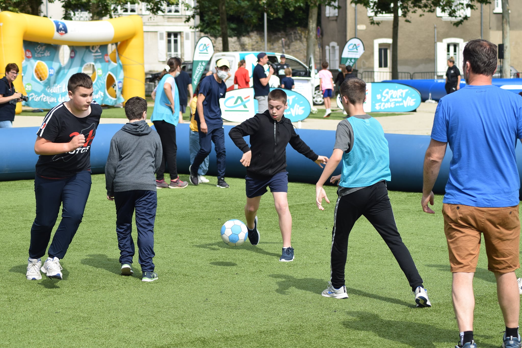 Foot en marchant - Ernée